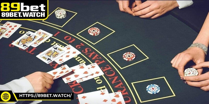 Xì dách tưởng chừng dễ đoán nhưng lại ẩn chứa vô số bất ngờ